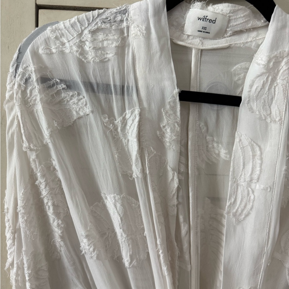 Wilfred/Aritzia Durante Sheer Textured Kimono